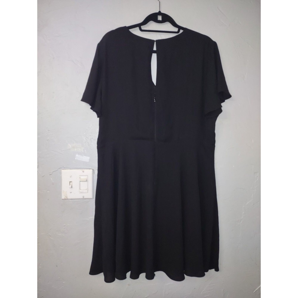 express dress  Women Size 18 , good Condition, Polyester,18 Inch Of armpits